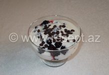 Qaymaqlı böyürtkən deserti